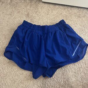 Lululemon Hotty Hot's 2.5 low waisted